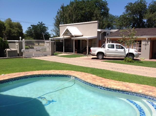 Lavender Lodge Vryburg Dış mekan fotoğraf