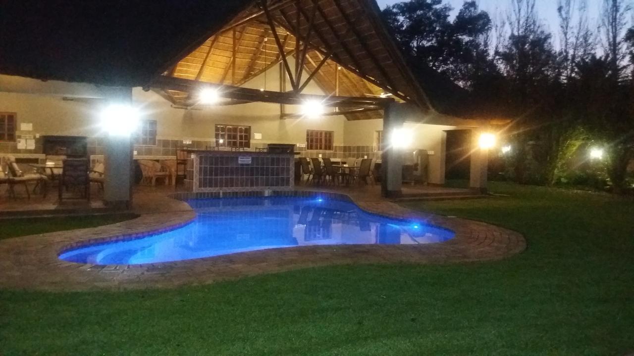 Lavender Lodge Vryburg Dış mekan fotoğraf