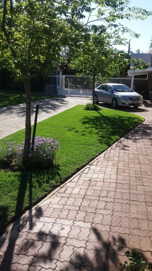 Lavender Lodge Vryburg Dış mekan fotoğraf
