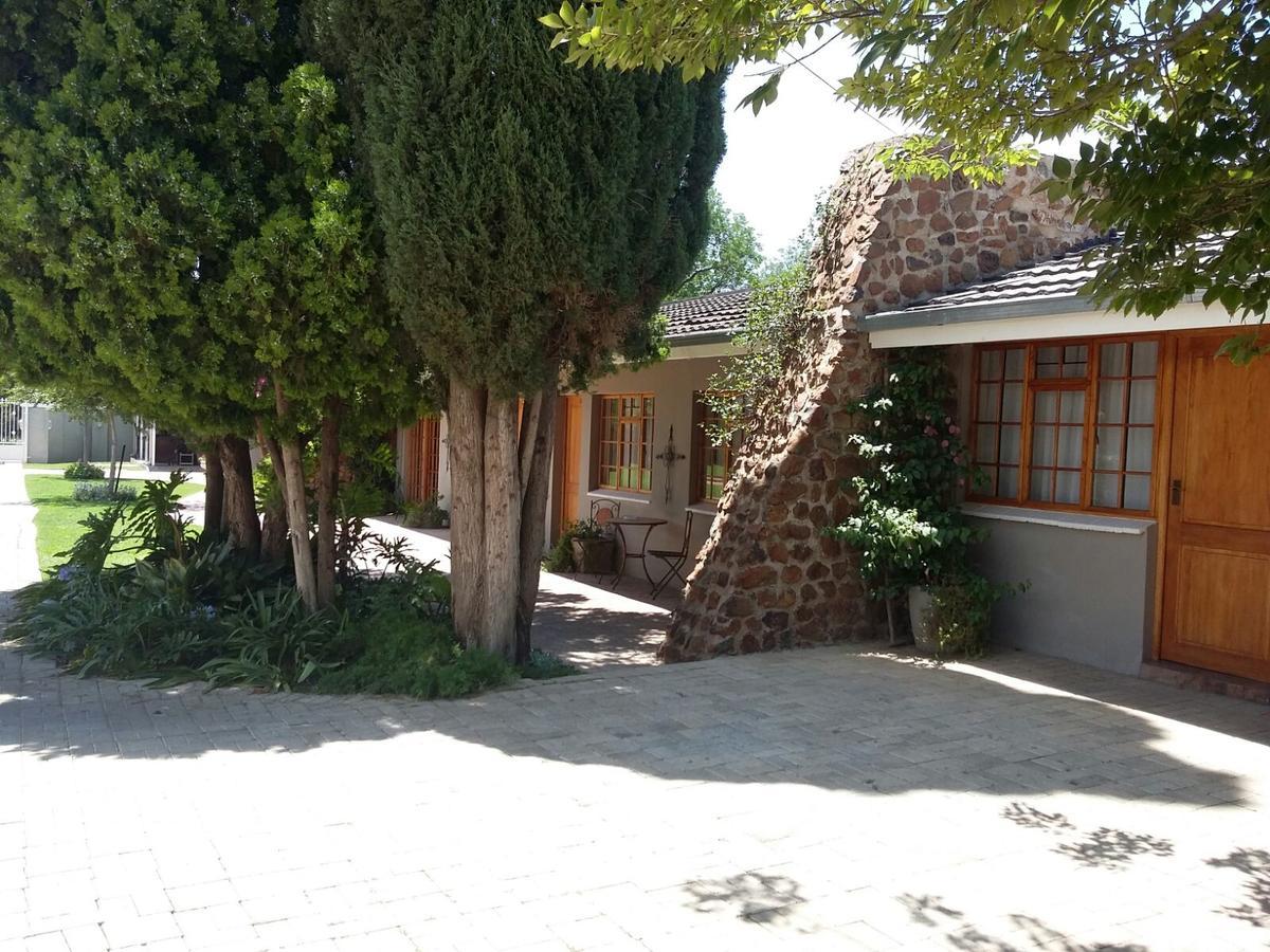 Lavender Lodge Vryburg Dış mekan fotoğraf