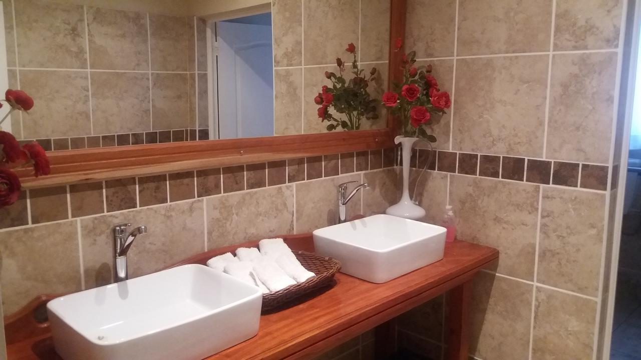 Lavender Lodge Vryburg Dış mekan fotoğraf
