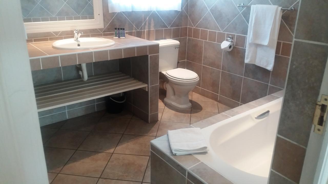 Lavender Lodge Vryburg Dış mekan fotoğraf